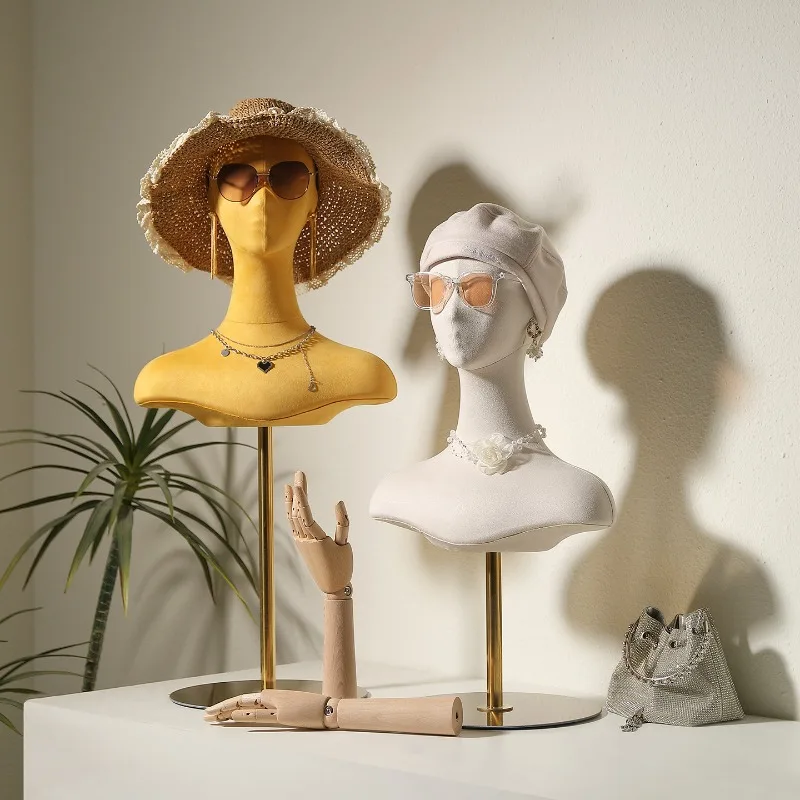 Clothing store wig model props - Body Jewelry In Store recension och pris