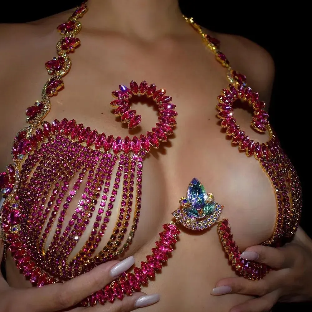 Rave Pink Crystal Chest Bracke - Body Jewelry Dress recension och pris