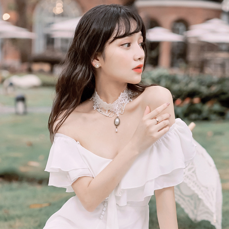 Imitation Pearl White Lace Cho - Body Jewelry Necklace recension och pris